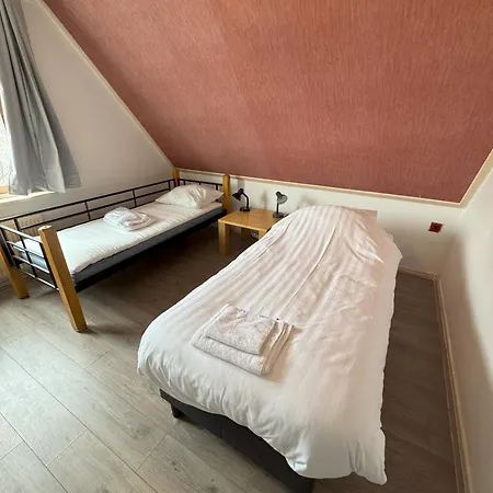 Expats House 6